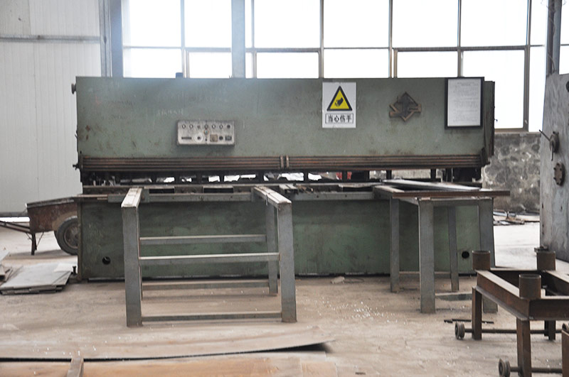 中心給料機(jī)在礦山破碎系統(tǒng)中的核心作用與技術(shù)演進(jìn)