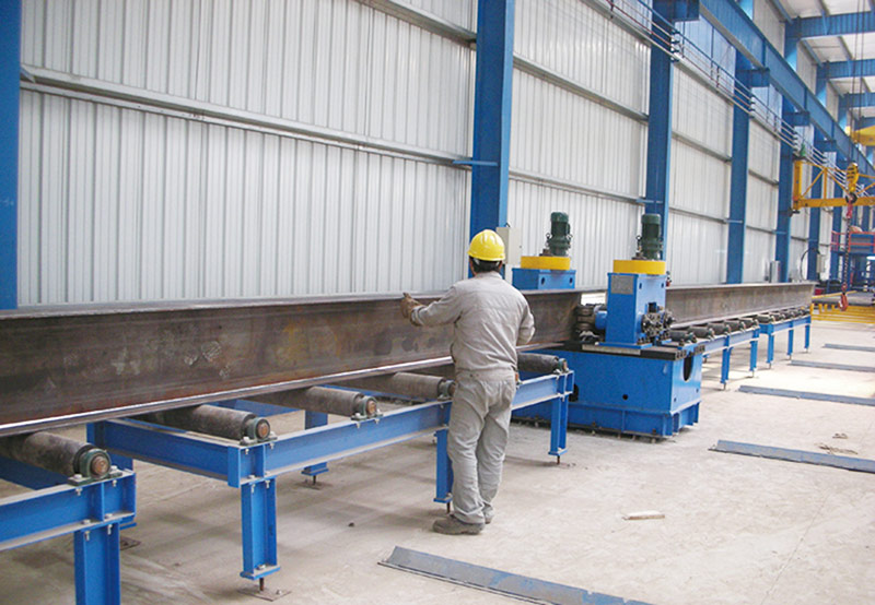 H型鋼矯正機(jī)